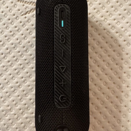 Hifuture Bluetooth speaker