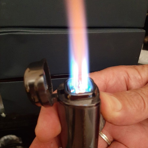 Cohiba Turbo Gun Metal lighter used, 4 flames
