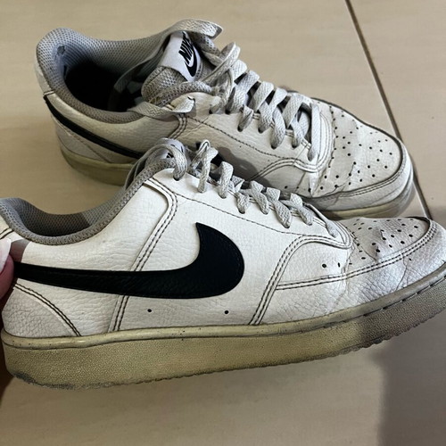 Nike athletic shoes used, size 39, white