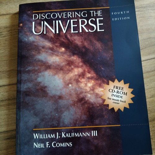 Discovering the Universe book like new with CD