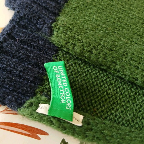 United Colors of Benetton scarf and beanie set like new, black and green