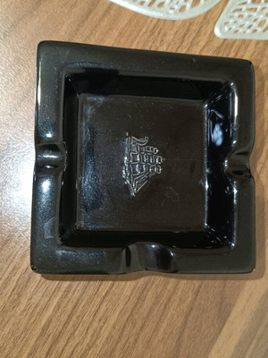 Cutty Sark scotch whisky old promotional ceramic ashtray used
