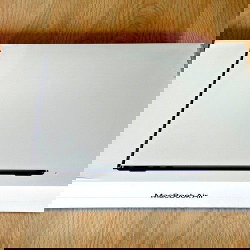 Запечатан Apple MacBook Air 15" (2023) 15.3" (M2-8-ядрен/8GB/256GB SSD/10-ядрен GPU) GR клавиатура