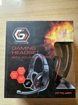 Gaming headset with volume control glossy black new