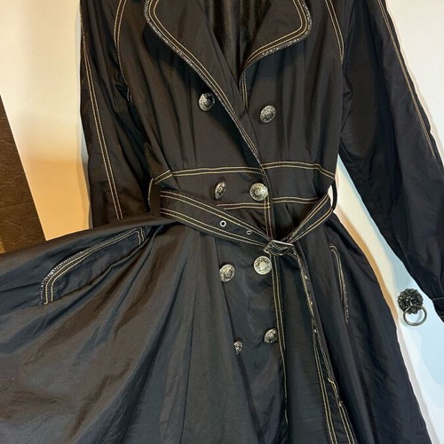 Waterproof trench coat size S like new, black