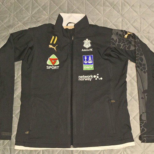Asker football club jacket like new, size S
