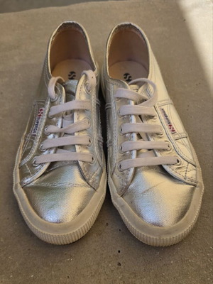 Superga αθλητικά παπούτσια νούμερο 38 ασημί σαν καινούργια