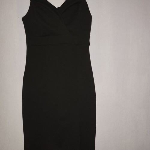 Black dress XL like new with back slit and zipper