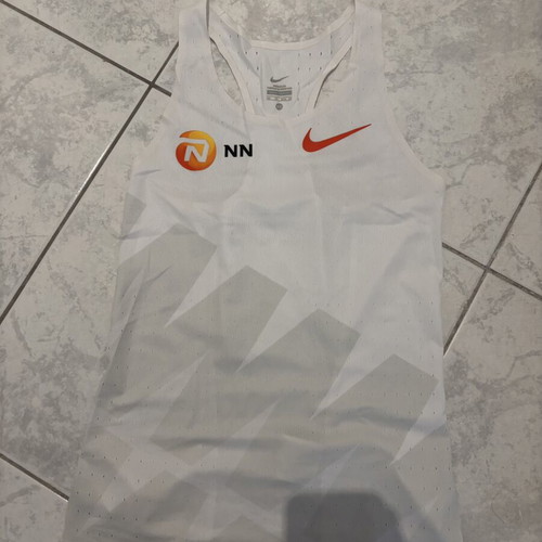 Φανέλα τρεξίματος Nike AeroSwift NN καινούργια, άσπρη, μέγεθος XS