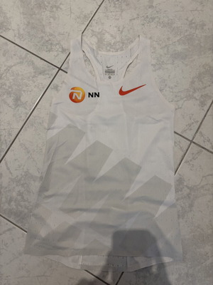 Φανέλα τρεξίματος Nike AeroSwift NN καινούργια, άσπρη, μέγεθος XS