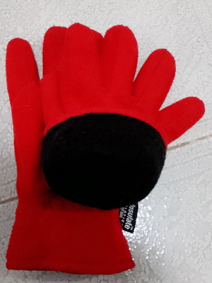 Fleece gloves used with Thinsulate red