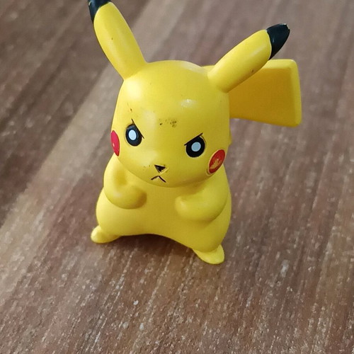Pokémon Pikachu Nitendo 2015 used
