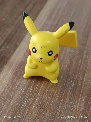Pokémon Pikachu Nitendo 2015 used