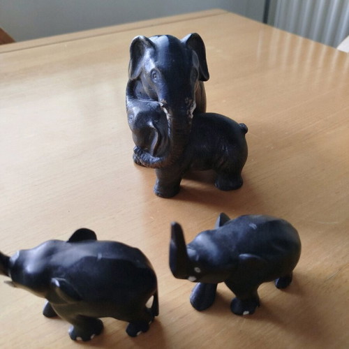 Elephant figurines like new, set of 3 from Africa