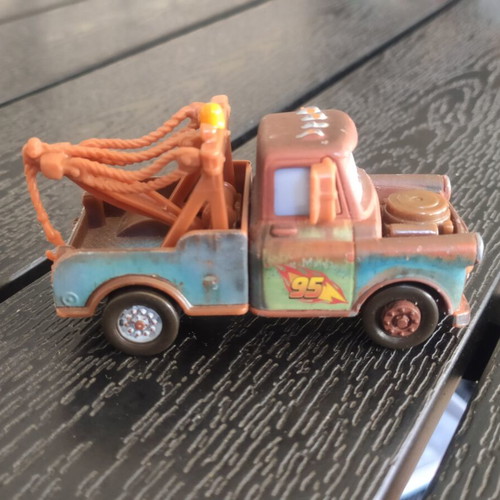 Disney Cars Tow Mater 1:55 used