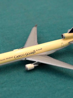 Saudia MD11 Cargo 1/500 Herpa diecast model brand new