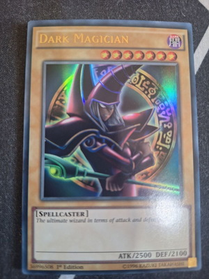 Dark Magician YGLD-ENB02 Yu-Gi-Oh! card like new