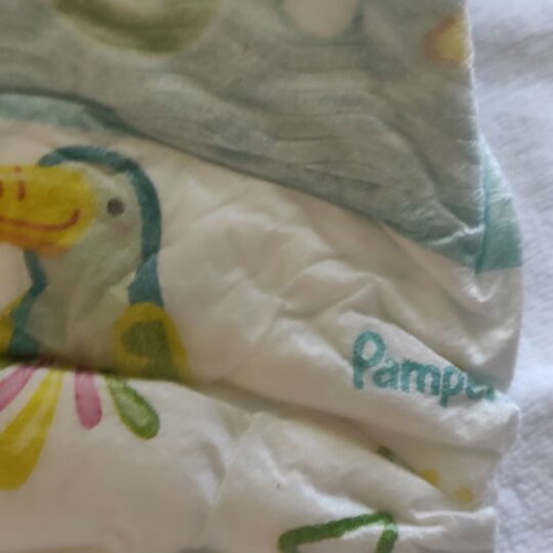 Pampers diapers new, pack of 28 including size 5 and swim diapers