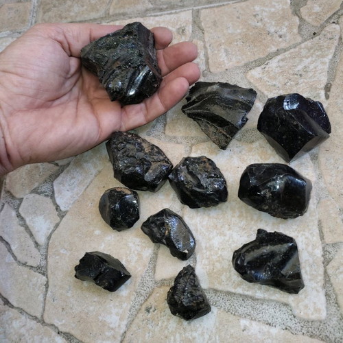 Black Obsidian used, pack all together, volcanic glass