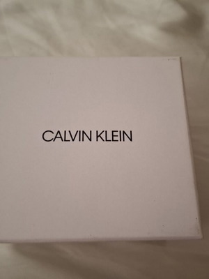 Calvin Klein watch box like new 11×10×7.5 cm