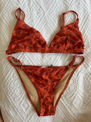 Vassia kostara bikini