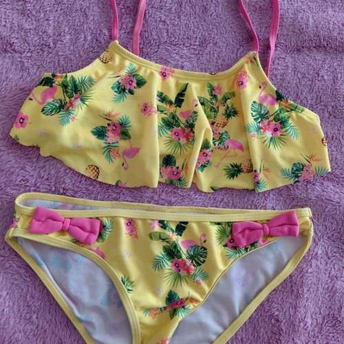 Girls' bikini used with tropical print and pink bows Terranova