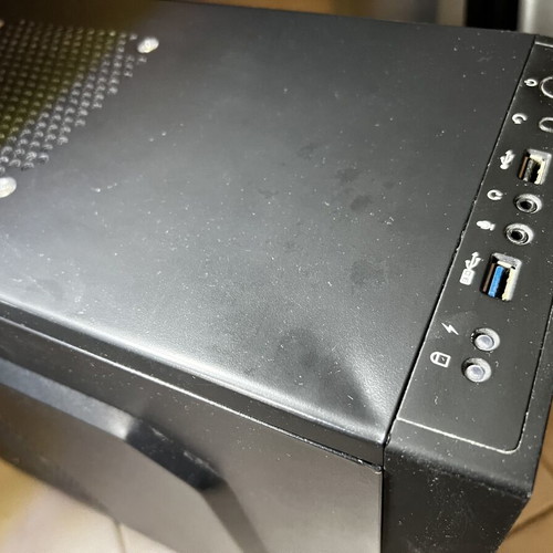 DeepCool Tesseract Black computer case used, ATX Mid Tower