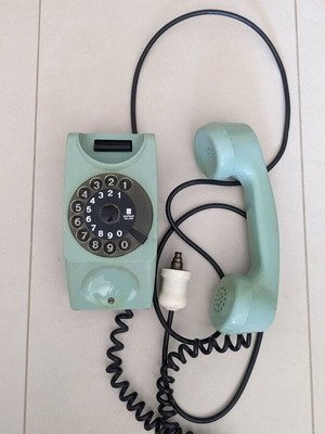 Safnat Milano vintage telephone used, bakelite turquoise 1979