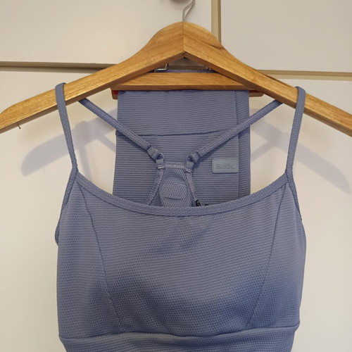 BodyTalk sports set blueberry medium like new