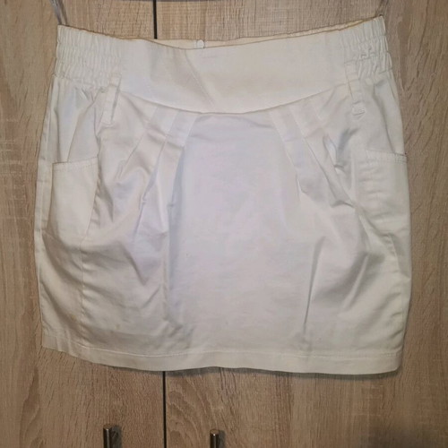 ISO skirt white size M like new