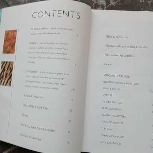 Βιβλίο The Essential Seafood Cookbook σαν καινούργιο, αγγλικό