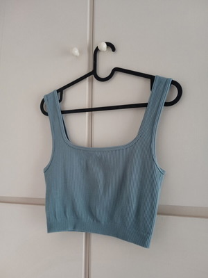 Zara top small, like new