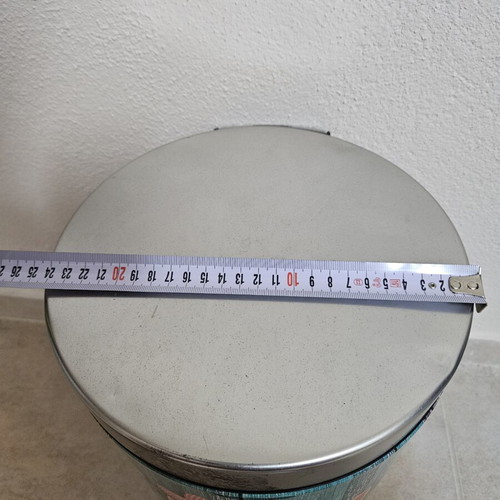 Metal pedal bin like new, 25 liters