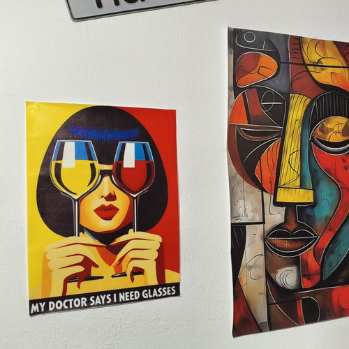 Canvas posters used, various sizes 30x40 to 50x100 cm
