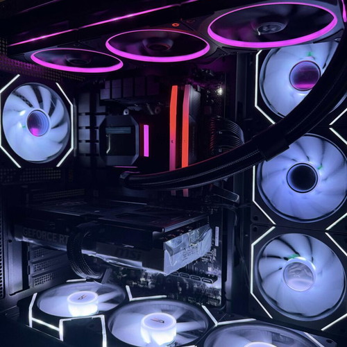 Gaming PC Ryzen 7 9800X3D Nvidia RTX 5070 32GB DDR5 6000MHz Corsair RGB new