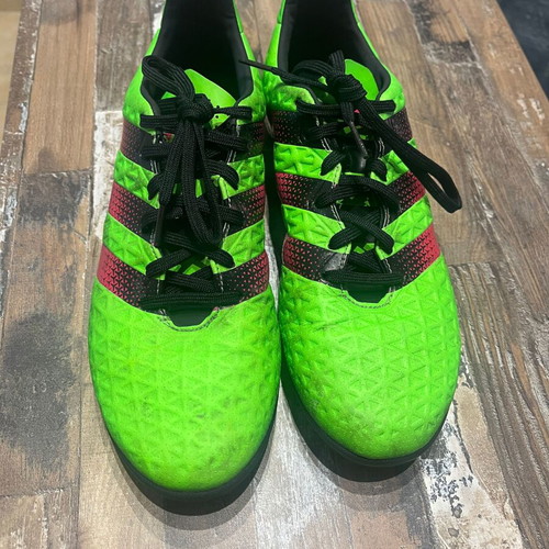 Adidas Ace 16.4 TF turf shoes like new with Umbro shin guards size 43.5