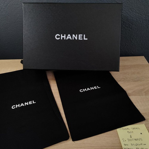 Chanel dustbags and empty shoe box used, set of 2