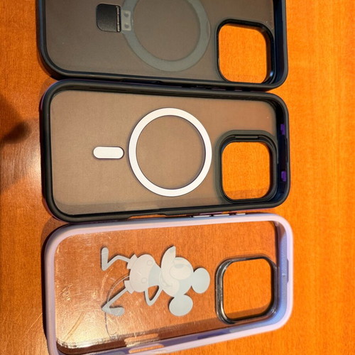 iPhone 16 Pro cases used, pack of 3 pieces