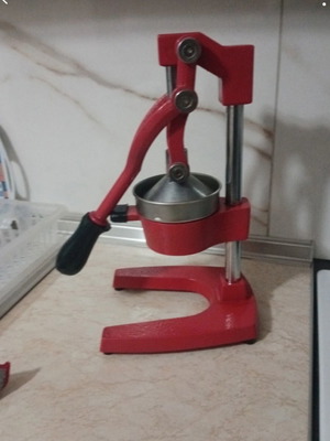 Presa juice machine like new for pomegranate and orange
