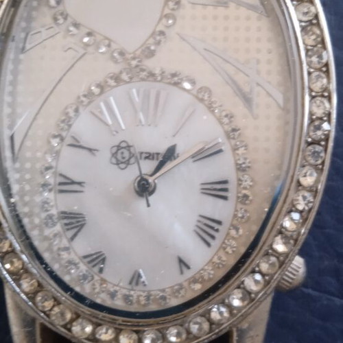 Triton women's oval wristwatch with zirconia, like new