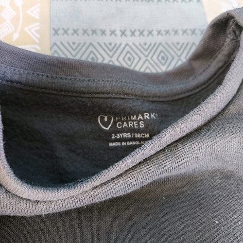 Set of 4 used boys' winter sweatshirts for ages 2-3