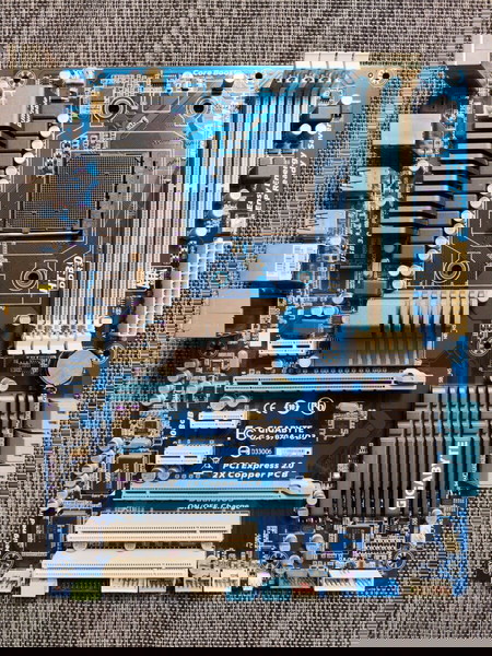 Μητρική AM3+ GIGABYTE GA-970-UD3