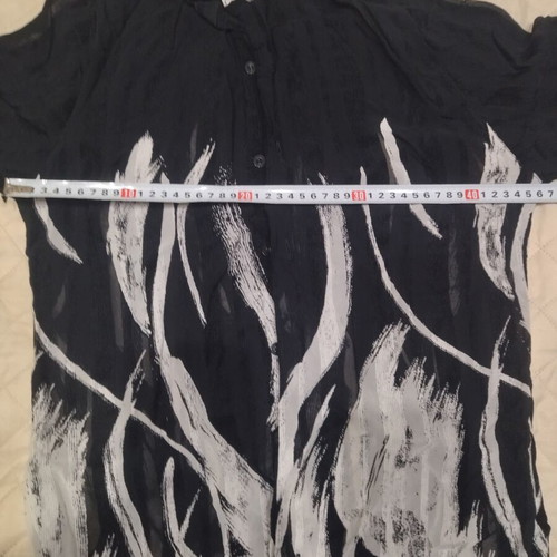 Emporio Armani women's shirt like new, size M, black and white