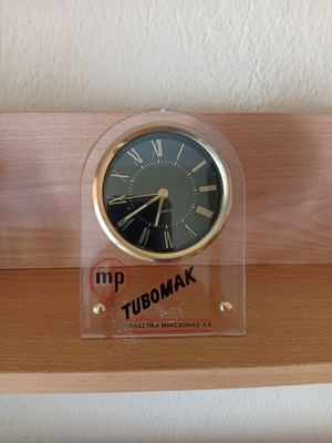 Tubomak advertising table clock, analog