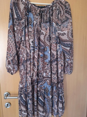 Printed dress like new, loose fit, size L, beige and brown
