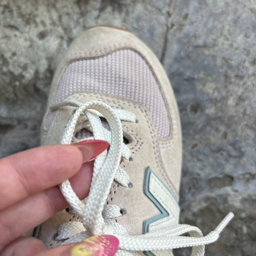 New Balance 574 athletic shoes like new, size 38, beige pink