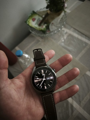 Huawei Watch GT 3Pro smartwatch like new with leather strap and ceramic base