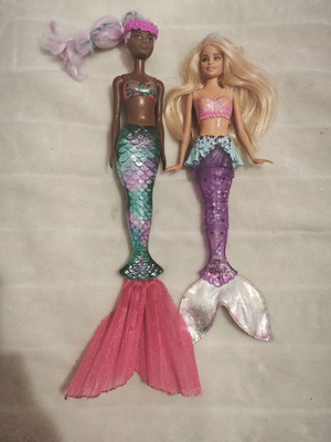 Barbie Color Reveal Mermaid Dolls used set