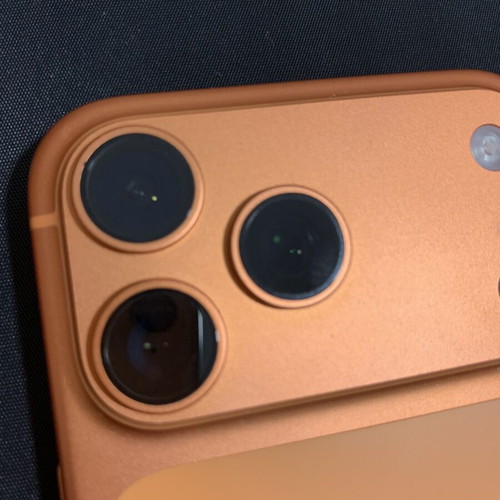 iPhone 17 Pro Max 256GB like new, orange