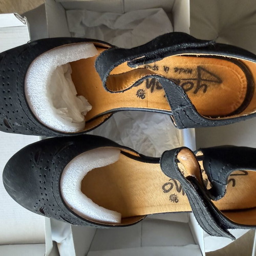 Yokono black nubuck platform sandals size 37 new, 4 cm heel